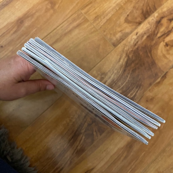 DC Superhero Book Bundle - Picture 9 of 9